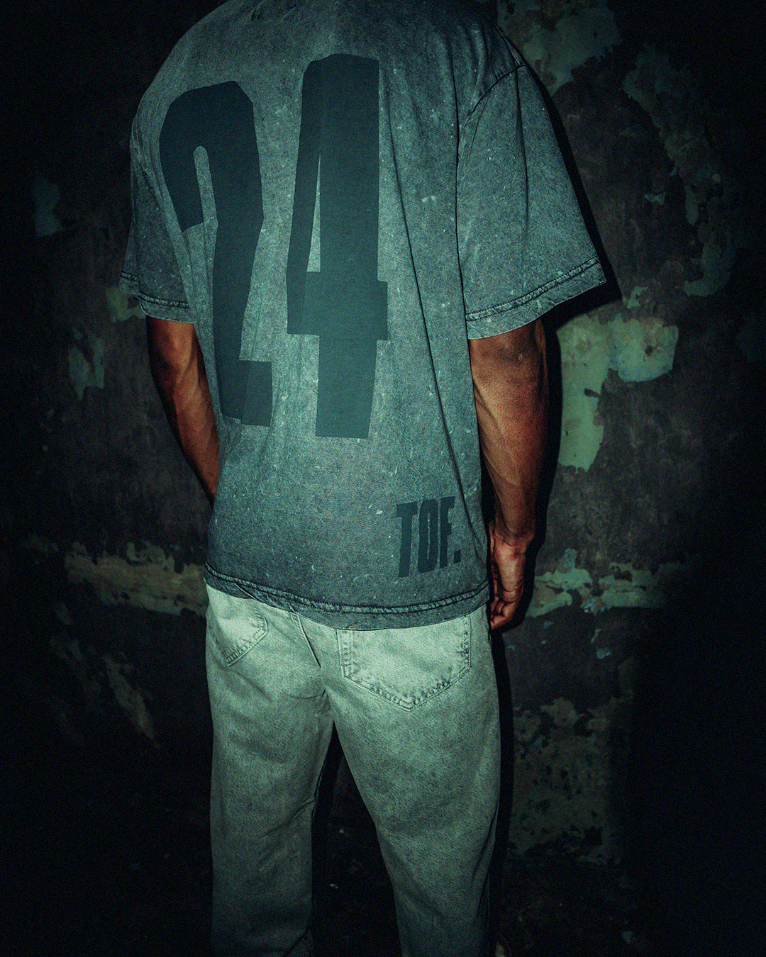 distress washed tee